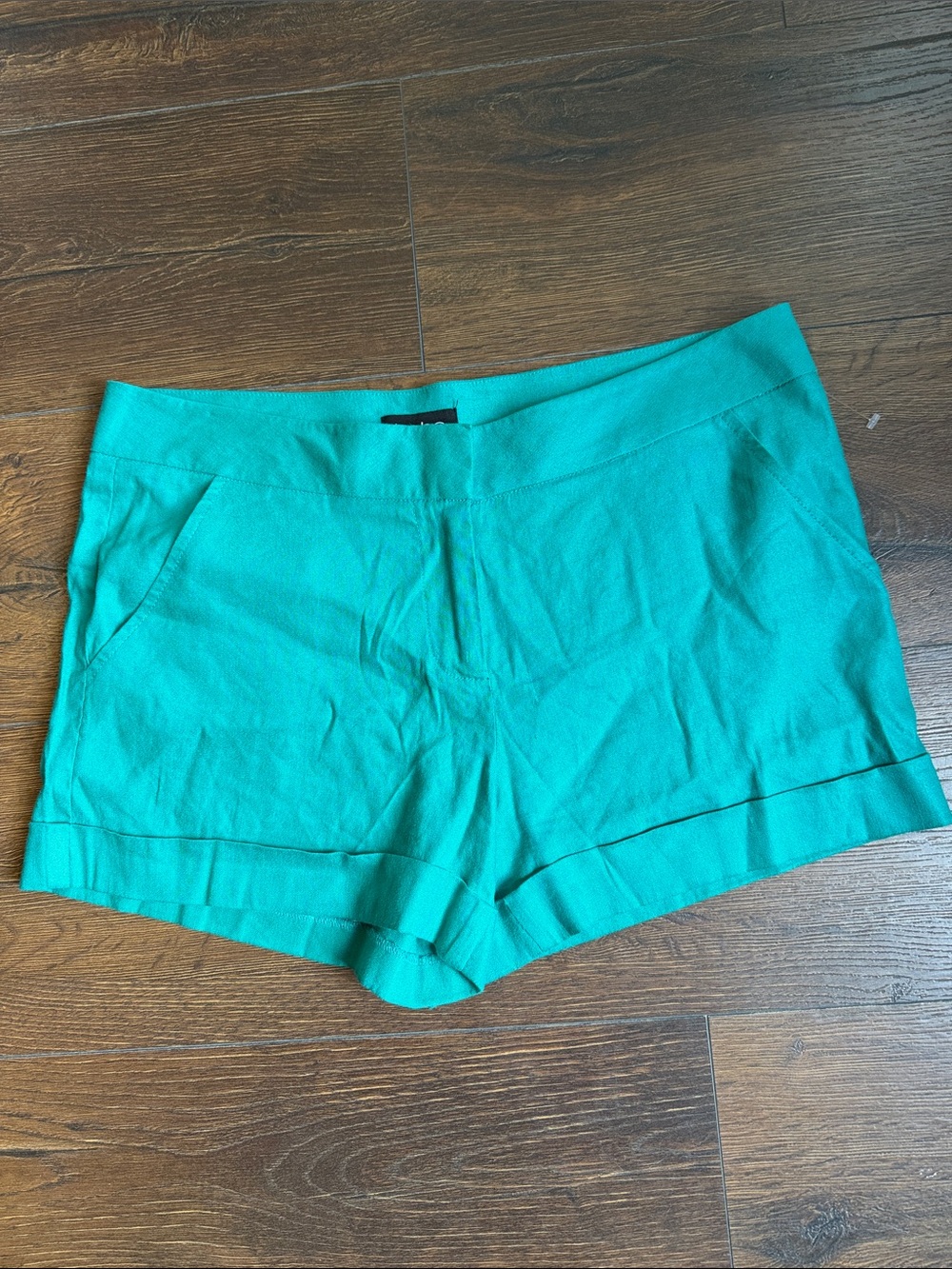 bebe High-Waist Teal Tailored Shorts Size 8